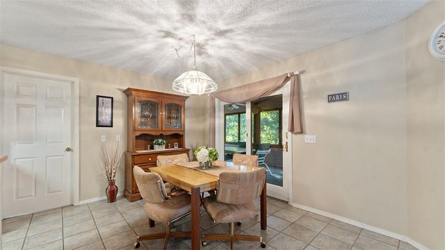 6 Byron Lane, Bella Vista, AR 72714