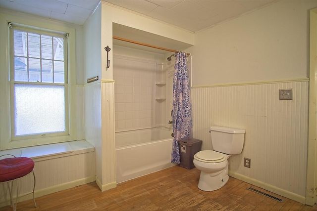 120 N Clark Street, Everton, MO 65646