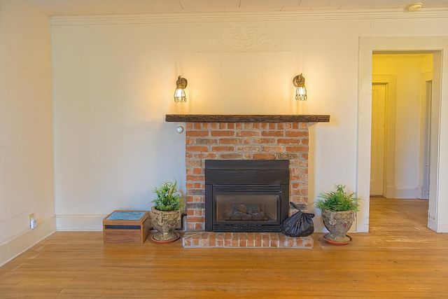 120 N Clark Street, Everton, MO 65646