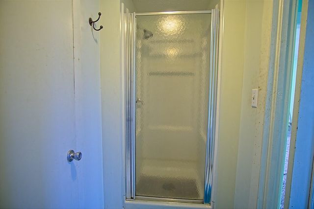 120 N Clark Street, Everton, MO 65646