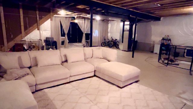 3722 Park Creek Lane, Canton, MI 48188