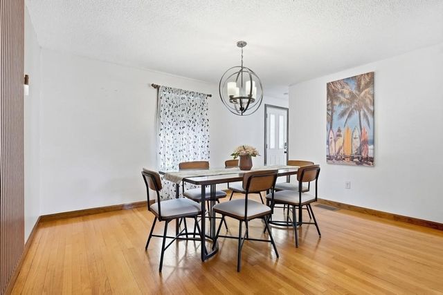 78 Jackson Ave, Dracut, MA 01826
