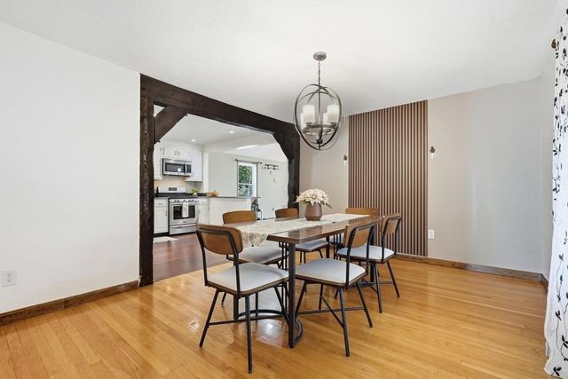 78 Jackson Ave, Dracut, MA 01826