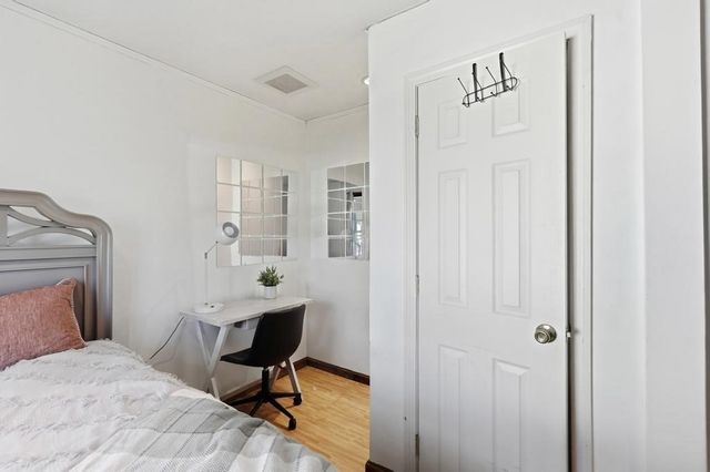 78 Jackson Ave, Dracut, MA 01826