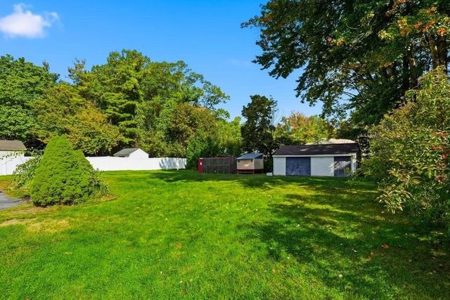 78 Jackson Ave, Dracut, MA 01826