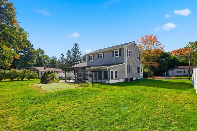 78 Jackson Ave, Dracut, MA 01826