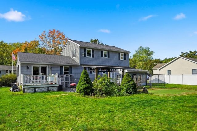 78 Jackson Ave, Dracut, MA 01826