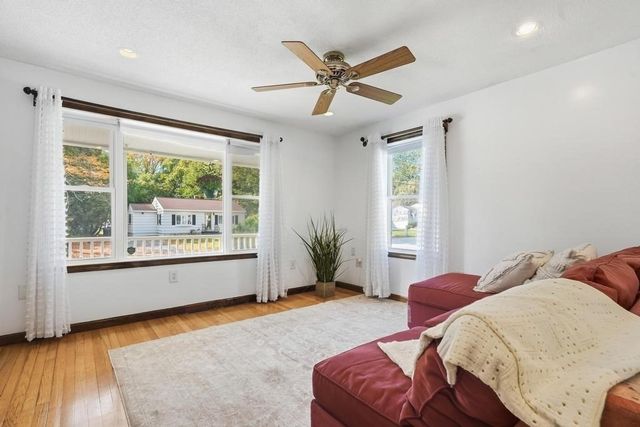 78 Jackson Ave, Dracut, MA 01826