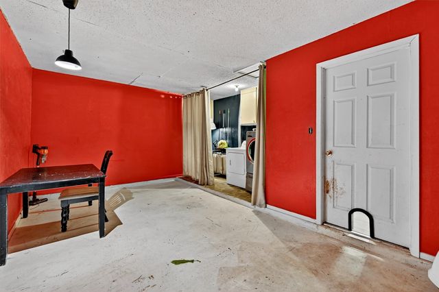 813 Glen Key Street, Denison, TX 75020