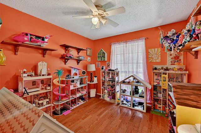 813 Glen Key Street, Denison, TX 75020
