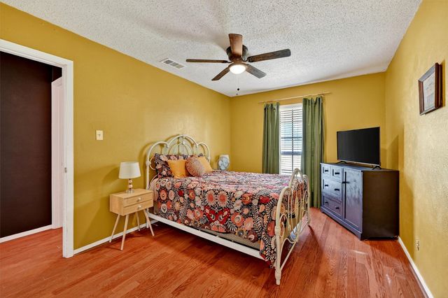 813 Glen Key Street, Denison, TX 75020