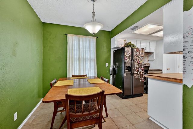 813 Glen Key Street, Denison, TX 75020