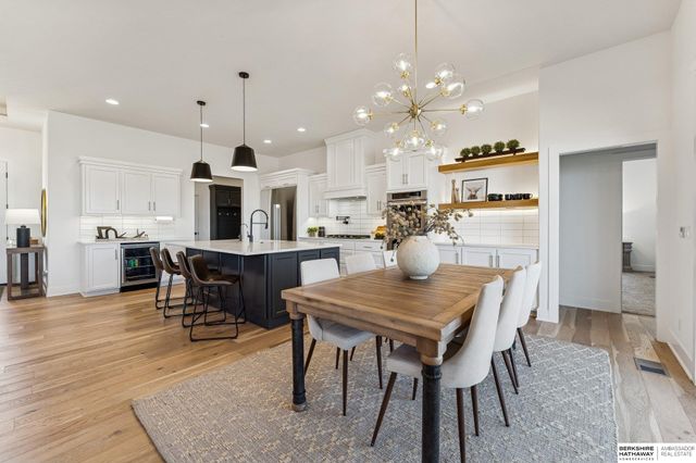 20542 Hartman Avenue, Elkhorn, NE 68022