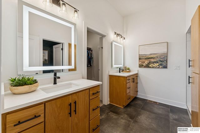 20542 Hartman Avenue, Elkhorn, NE 68022