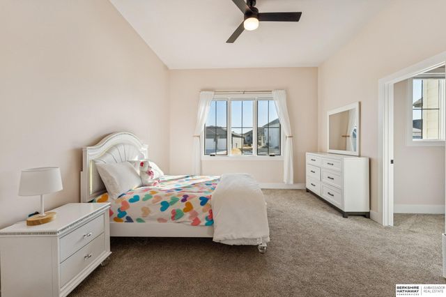 20542 Hartman Avenue, Elkhorn, NE 68022