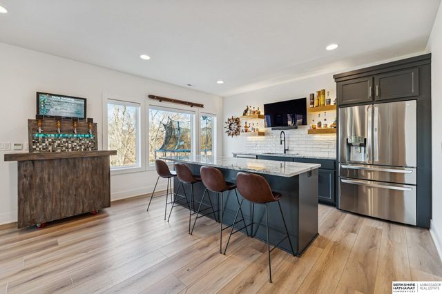 20542 Hartman Avenue, Elkhorn, NE 68022