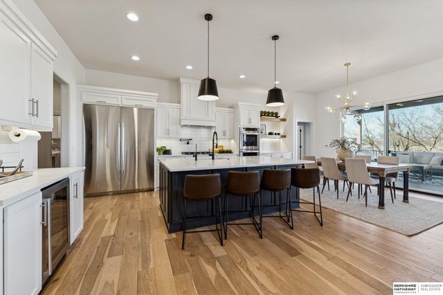 20542 Hartman Avenue, Elkhorn, NE 68022