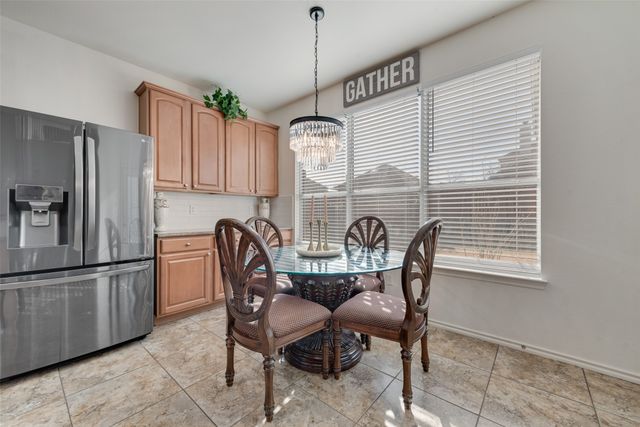 723 Creekstone Drive, Cedar Hill, TX 75104