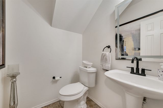 723 Creekstone Drive, Cedar Hill, TX 75104