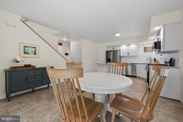 145 LAKESIDE DR, Lewisberry, PA 17339