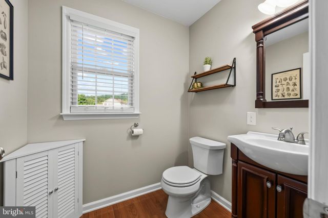145 LAKESIDE DR, Lewisberry, PA 17339