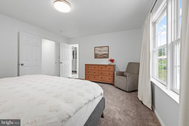 145 LAKESIDE DR, Lewisberry, PA 17339
