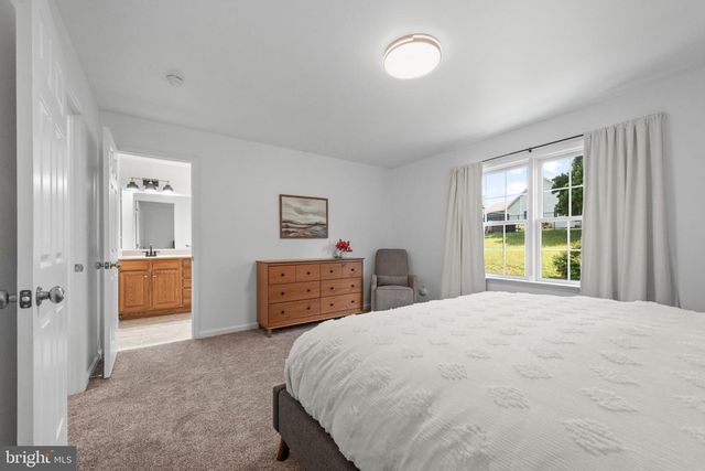 145 LAKESIDE DR, Lewisberry, PA 17339