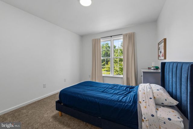 145 LAKESIDE DR, Lewisberry, PA 17339