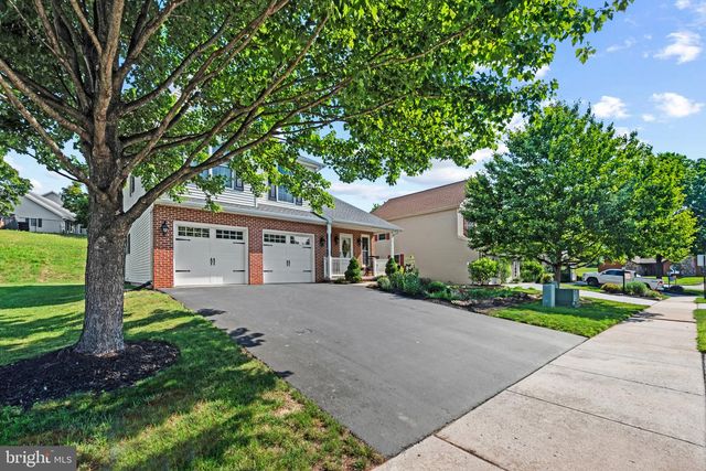 145 LAKESIDE DR, Lewisberry, PA 17339