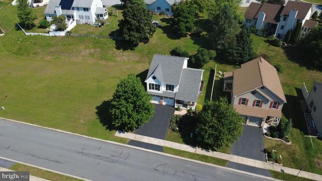 145 LAKESIDE DR, Lewisberry, PA 17339