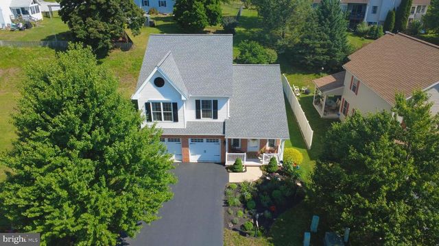 145 LAKESIDE DR, Lewisberry, PA 17339