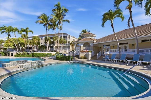 7687 Pebble Creek CIR 301, Naples, FL 34108