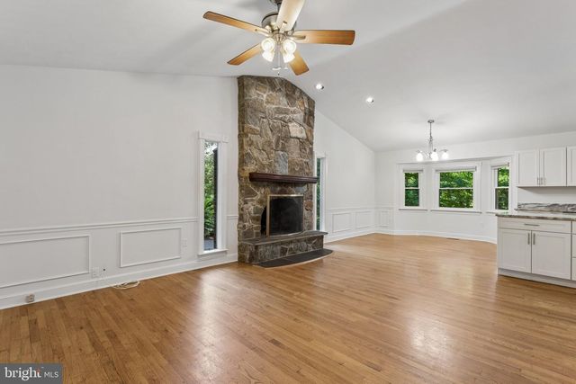16320 LEA DR, Bowie, MD 20715