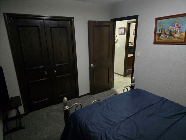 3405 S Crysler Avenue, Independence, MO 64055