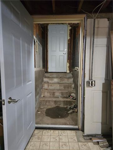 3405 S Crysler Avenue, Independence, MO 64055