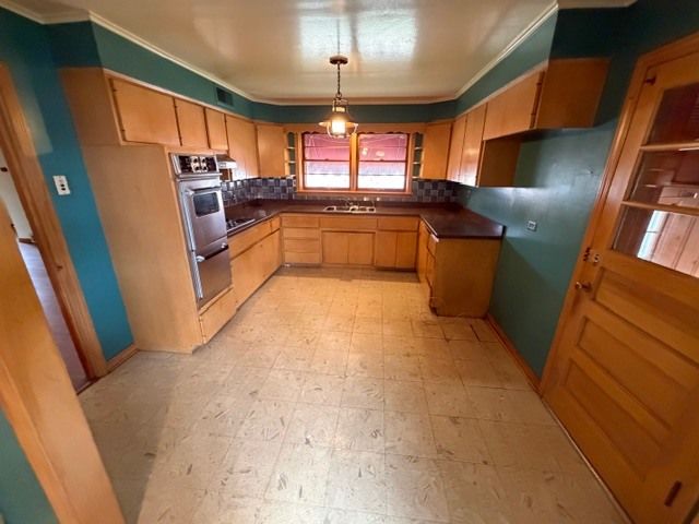 12501 S Throop Street, Calumet Park, IL 60827