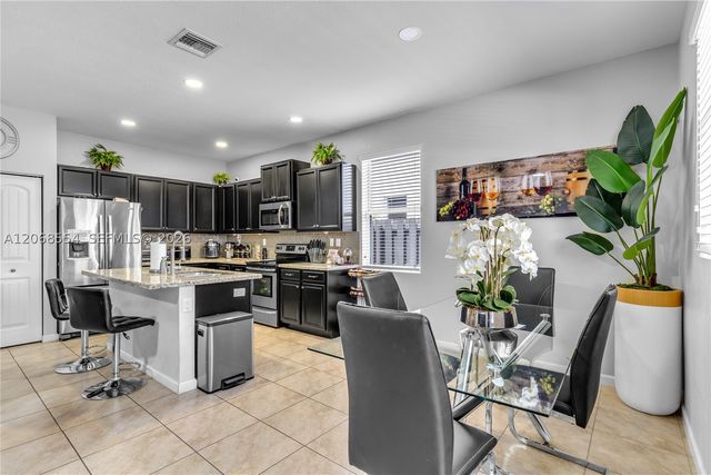 4189 NE 20th St, Homestead, FL 33033