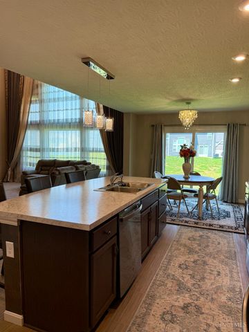 7001 E Quellin Blvd, Maineville, OH 45039