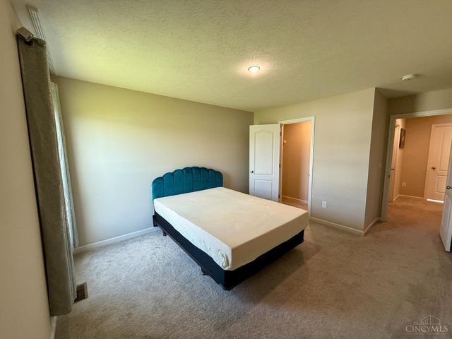 7001 E Quellin Blvd, Maineville, OH 45039