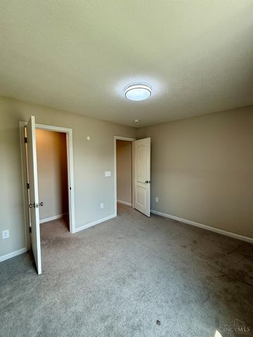 7001 E Quellin Blvd, Maineville, OH 45039