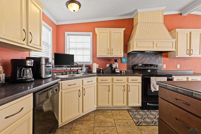 403 Holloway, Big Sandy, TX 75755