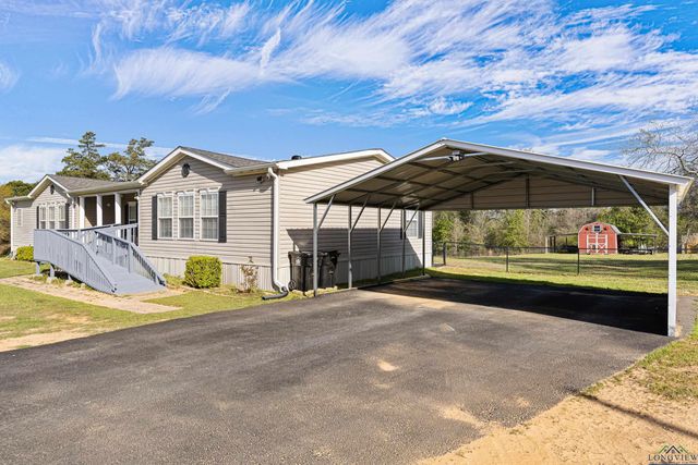 403 Holloway, Big Sandy, TX 75755