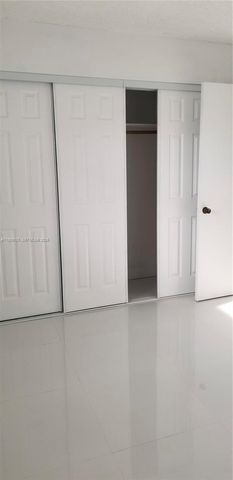 14155 SW 87th St E201, Miami, FL 33183