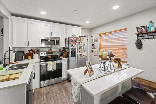 4127 6TH AVENUE, St Petersburg, FL 33713