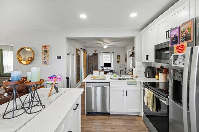 4127 6TH AVENUE, St Petersburg, FL 33713