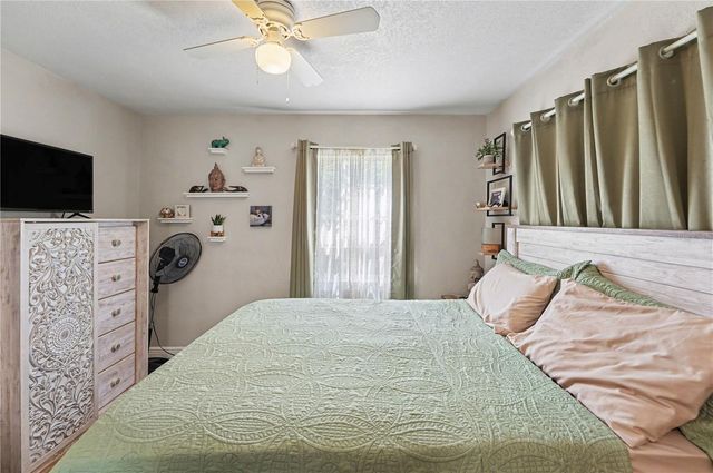 4127 6TH AVENUE, St Petersburg, FL 33713