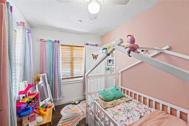 4127 6TH AVENUE, St Petersburg, FL 33713