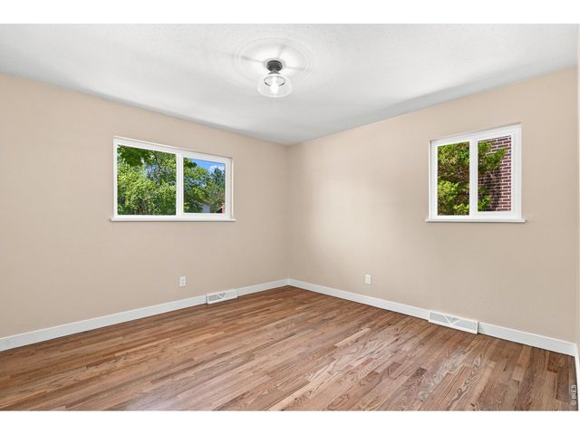 1824 24th Ave Ct, Greeley, CO 80634