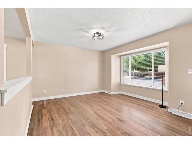 1824 24th Ave Ct, Greeley, CO 80634