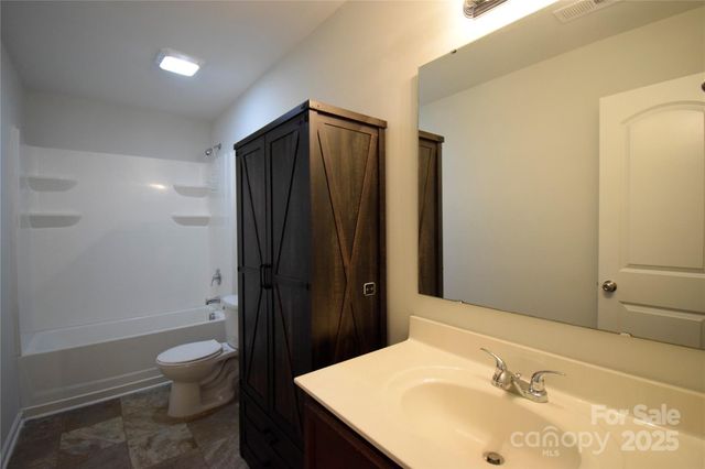 9721 Castle Terrace Court, Charlotte, NC 28215